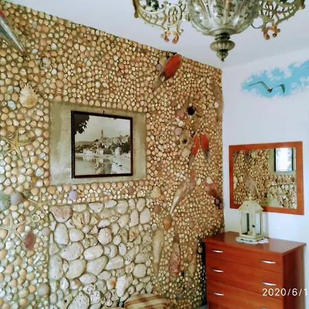 Apartments Maricic 200 Meters From The Beach Novi Vinodolski Exterior foto
