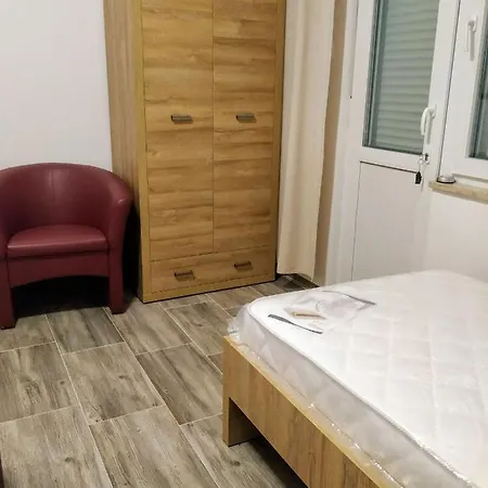Apartments Maricic 200 Meters From The Beach Novi Vinodolski Exterior foto