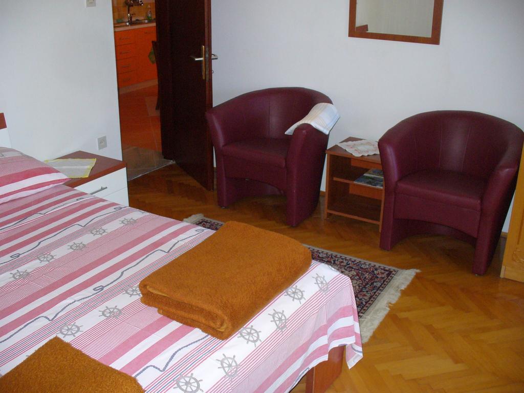 Maricic 200 Meters From The Apartment Novi Vinodolski