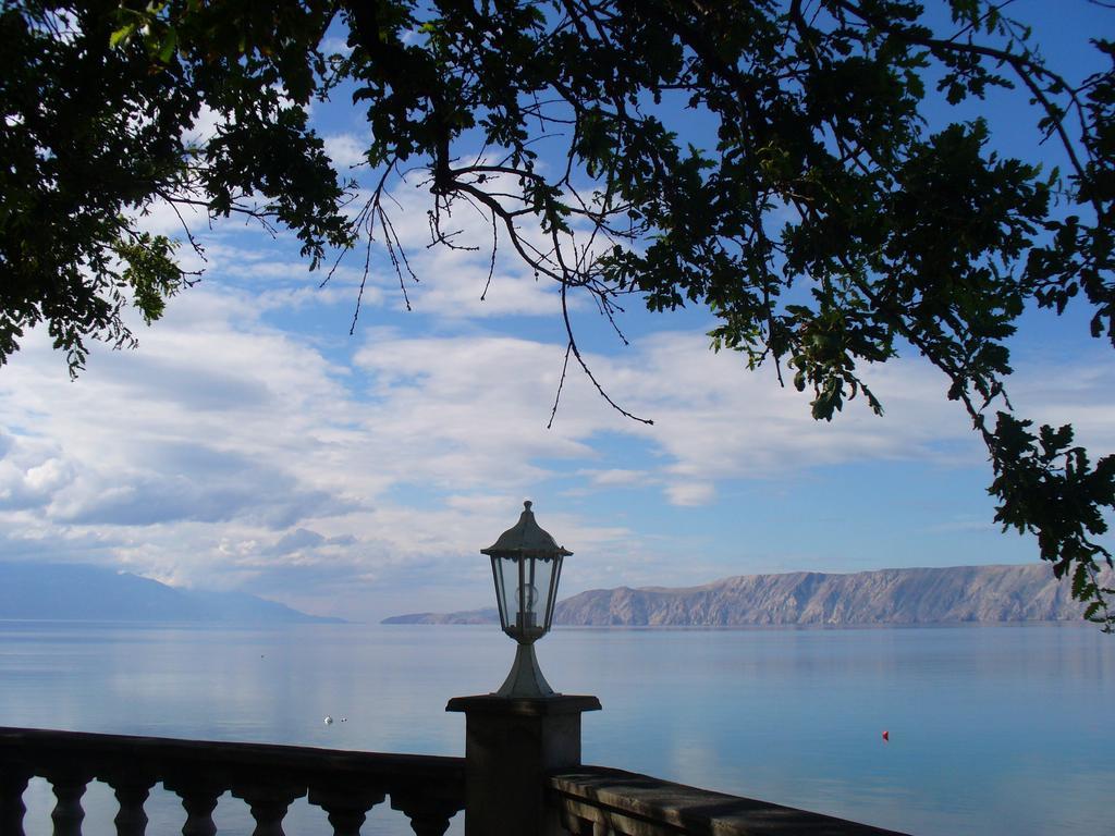 Apartment Maricic 200 Meters From The