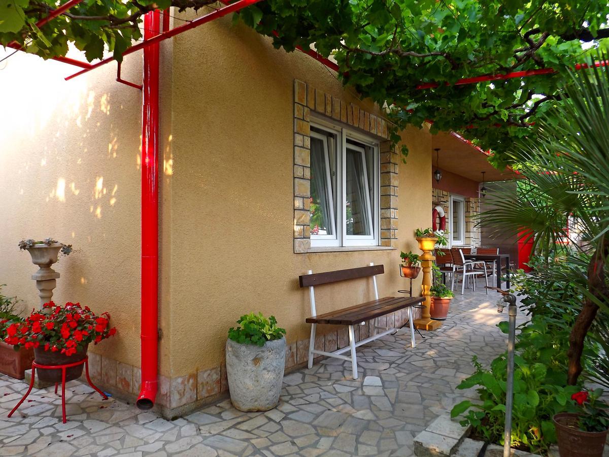Maricic 200 Meters From The Apartment