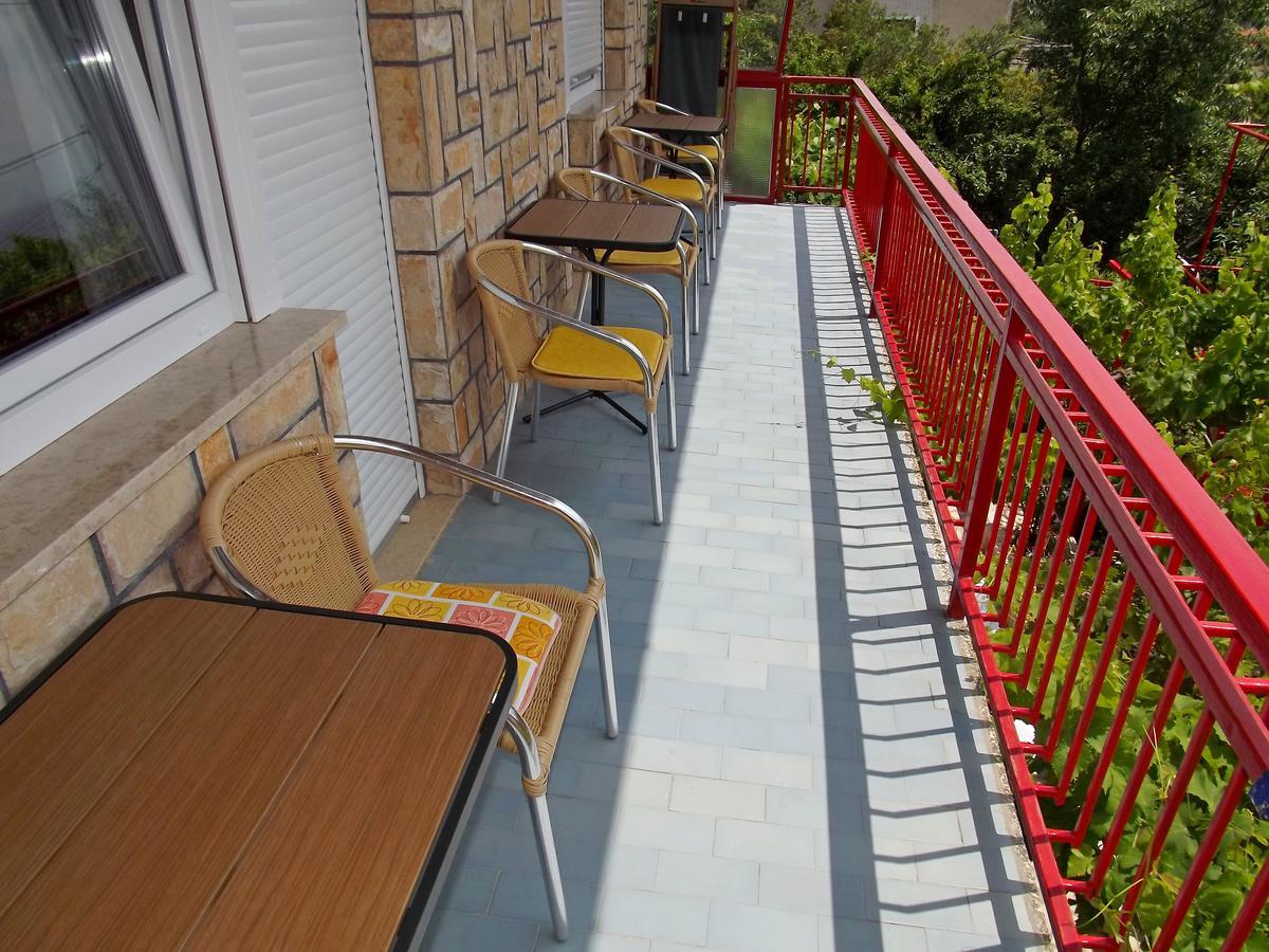 Maricic 200 Meters From The Apartment Novi Vinodolski