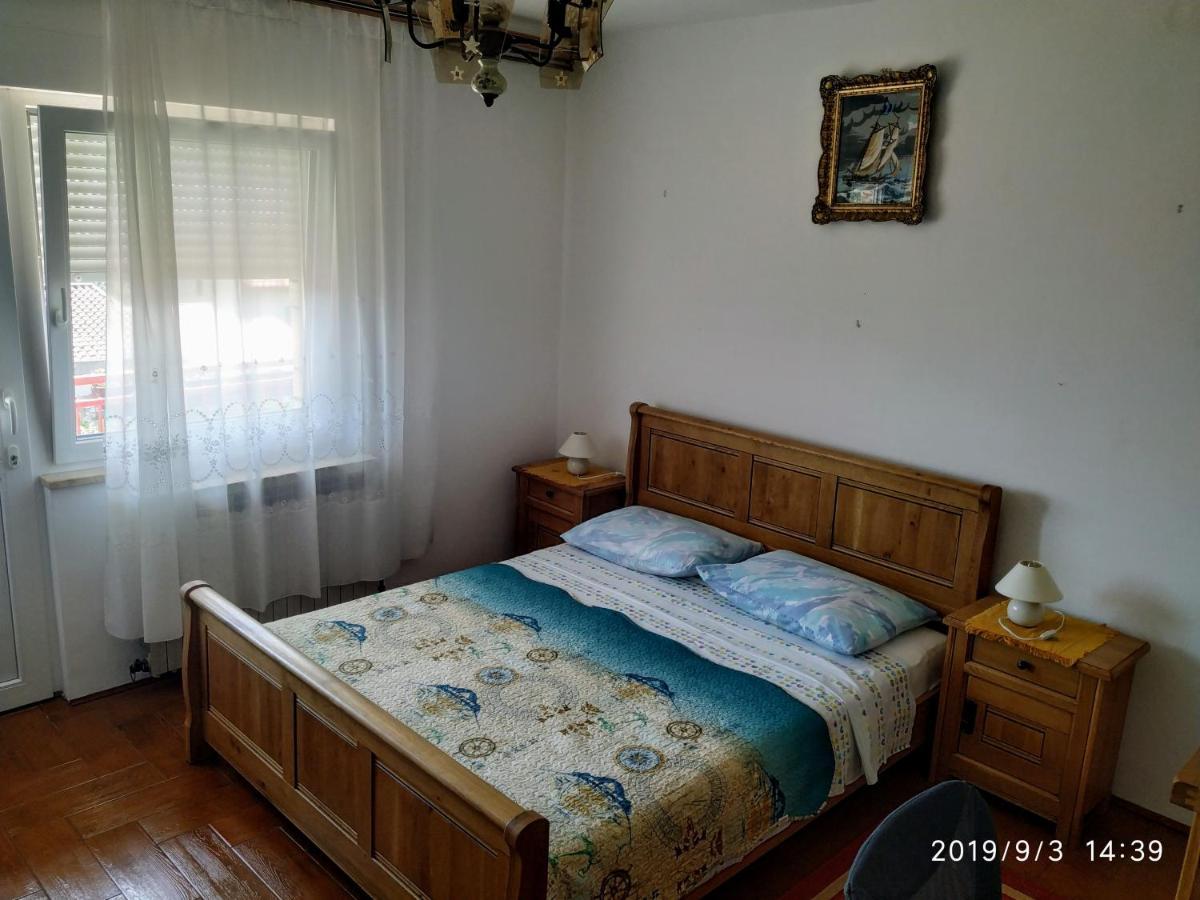 Maricic 200 Meters From The Apartment Novi Vinodolski
